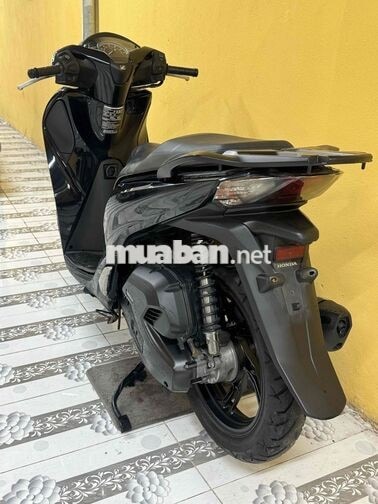 SH 125 đời 2018 đen bóng bao sang tên bấm số mới