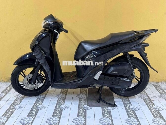 SH 125 đời 2018 đen bóng bao sang tên bấm số mới