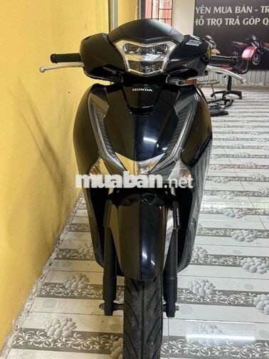 SH 125 đời 2018 đen bóng bao sang tên bấm số mới