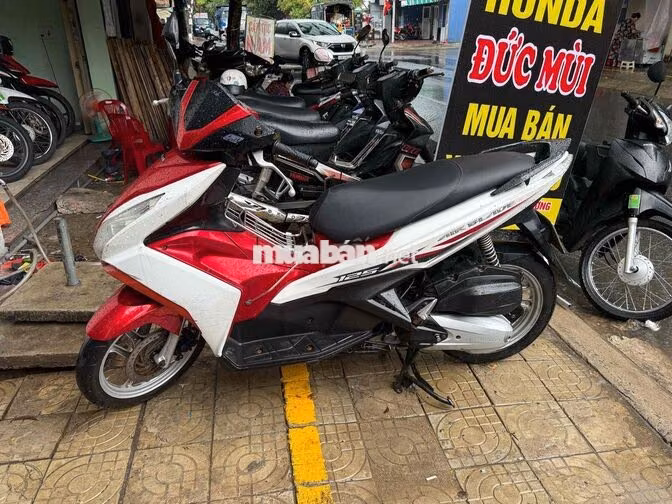 Honda Air Blade 2023 Đỏ trắng