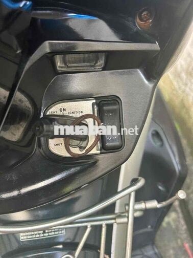 Honda Air Blade Đen bạc đẹp ko lõi giá vài triệu