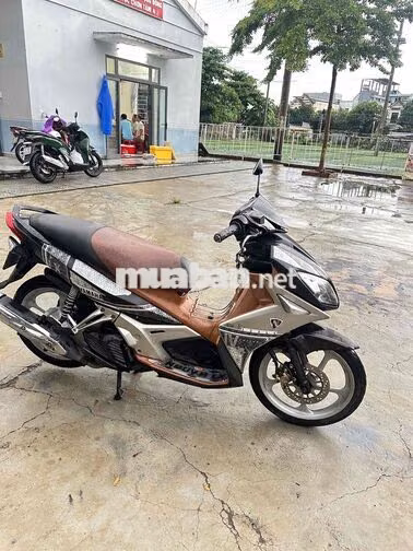 Yamaha Novo LX Tự động Nâu, Đen, Trắng