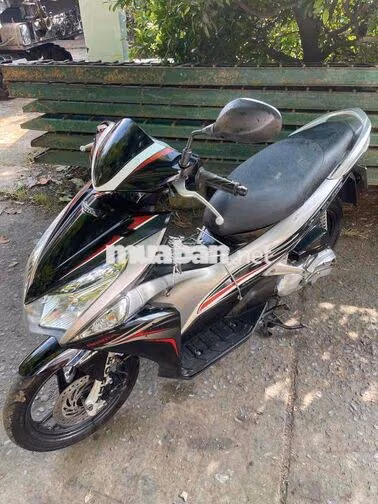 Honda Air Blade Đen bạc đẹp ko lõi giá vài triệu