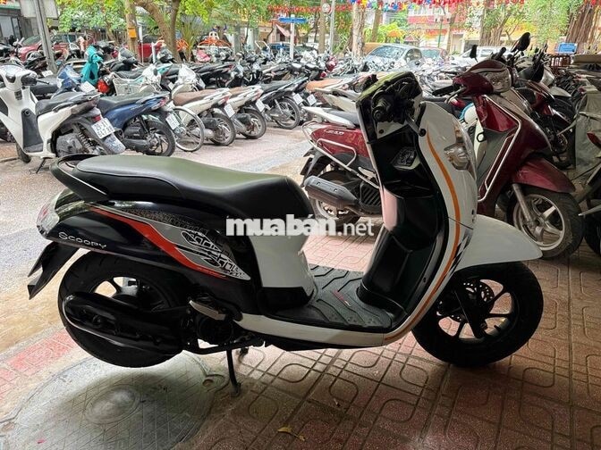 Honda Scoopy 2021 Trắng, Đen Nguyên Bản 29D2