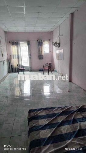 Cho thuê nhà 4x16m, gác suốt, 2pn, gần chợ Cây Sộp, THT, Q12. 5tr5