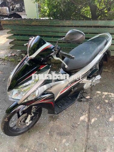 Honda Air Blade Đen bạc đẹp ko lõi giá vài triệu