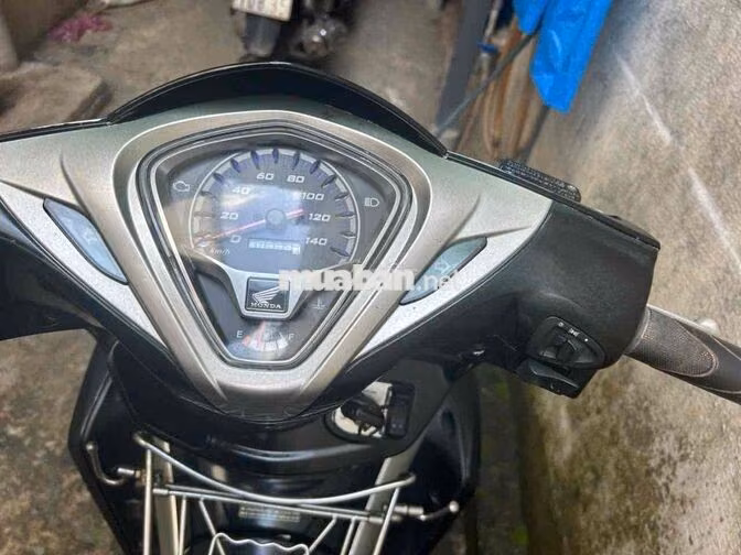 Honda Air Blade Đen bạc đẹp ko lõi giá vài triệu