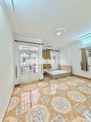 Cho thuê nhà khu Tên Lửa đối diện Bonchen 