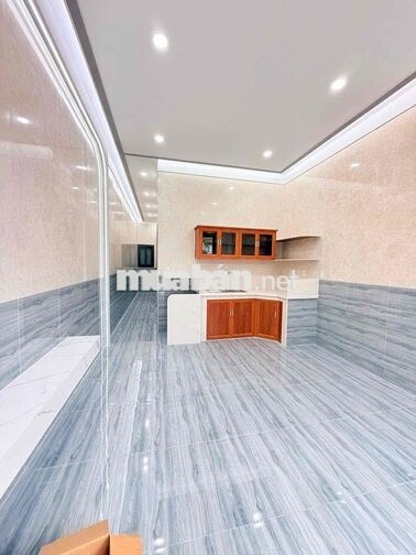 Cho thuê nhà nguyên căn hẻm 1135 xây mới 100%