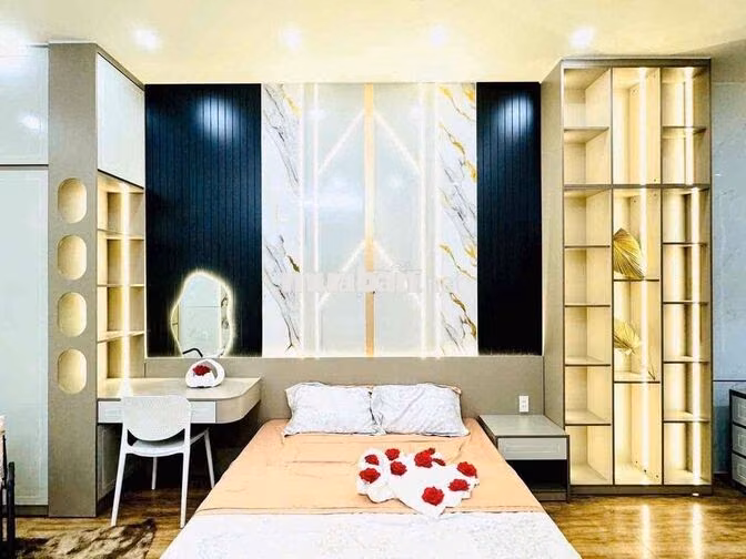 CHO THUÊ NHÀ 3 TẦNG MẶT TIỀN TIÊN SƠN