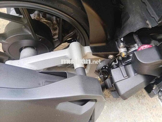 Cần bán Vario 160 2023 mới ken kí giấy nhanh gọn