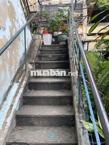 Chính chủ, sổ đỏ - căn hộ tầng 1, 606 Võ Văn Kiệt, p. Cầu Ông Lãnh