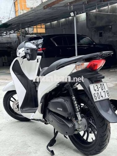 Honda SH 150 Smartkey Trắng xe đẹp chính chủ bán