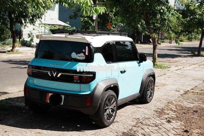 VinFast VF3 Xanh - Nóc trắng 2 vạn km