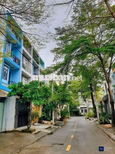 Phạm Thế Hiển.(4m x 20m).Sổ hồng riêng. 