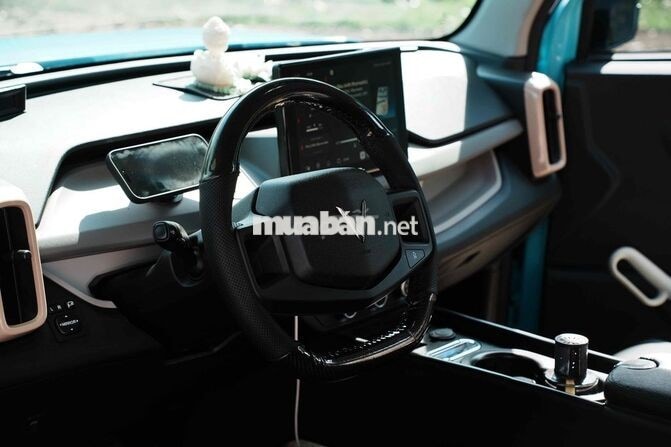 VinFast VF3 Xanh - Nóc trắng 2 vạn km