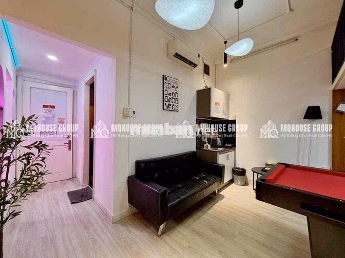 Phòng 40m2_tách bếp, ban công_Hoàng Văn Thụ