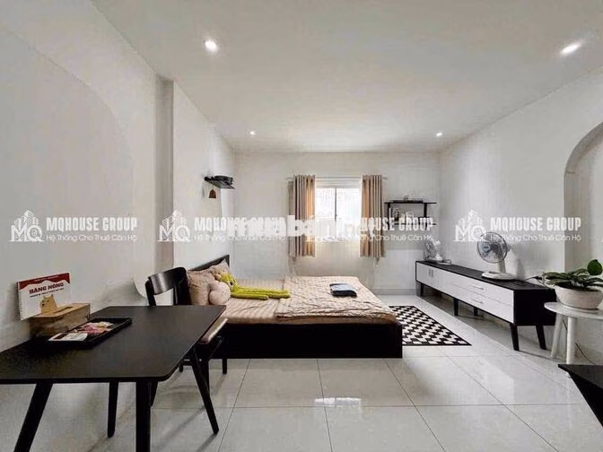 Phòng 40m2_tách bếp, ban công_Hoàng Văn Thụ