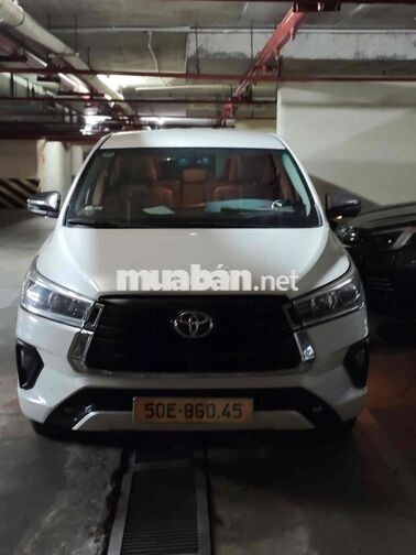 Toyota Innova 2.0G AT 2020 Trắng