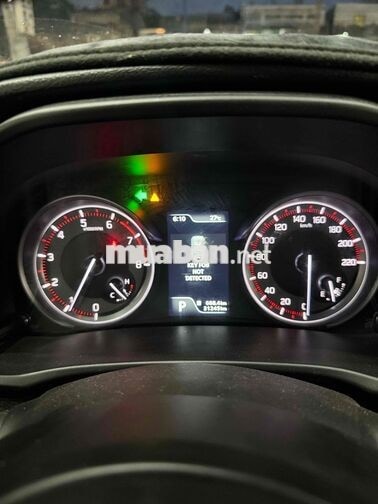 Suzuki XL7 Sport 2022 Tự động 7 chỗ Trắng