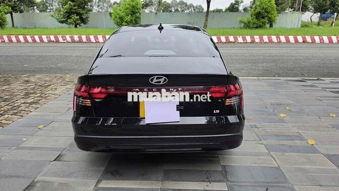 Hyundai Accent Số tự động Đen 26.000 km