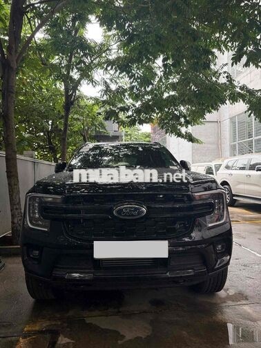 Ford Everest Sport 2025 Đen 27000 km