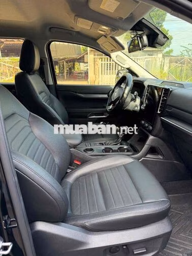Ford Everest Sport 2025 Đen 27000 km