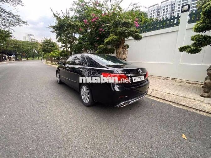 Toyota Camry 3.5Q Đen Số tự động