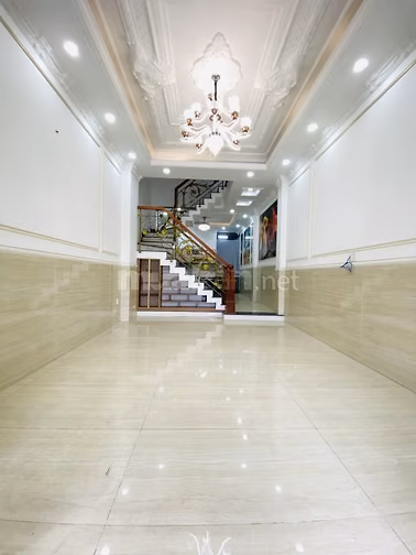 Vị trí đẹp giá quá hời 6 tỷ có nhà 5 tầng 