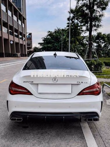 Mercedes-Benz CLA45 AMG facelift 2016 Trắng