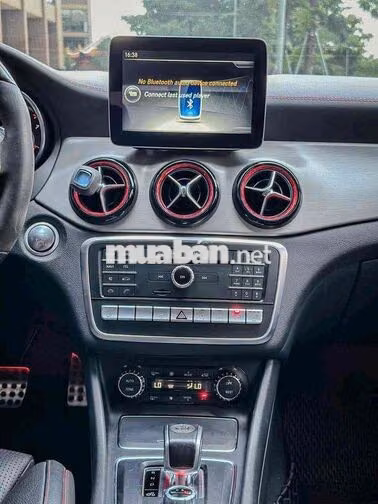 Mercedes-Benz CLA45 AMG facelift 2016 Trắng