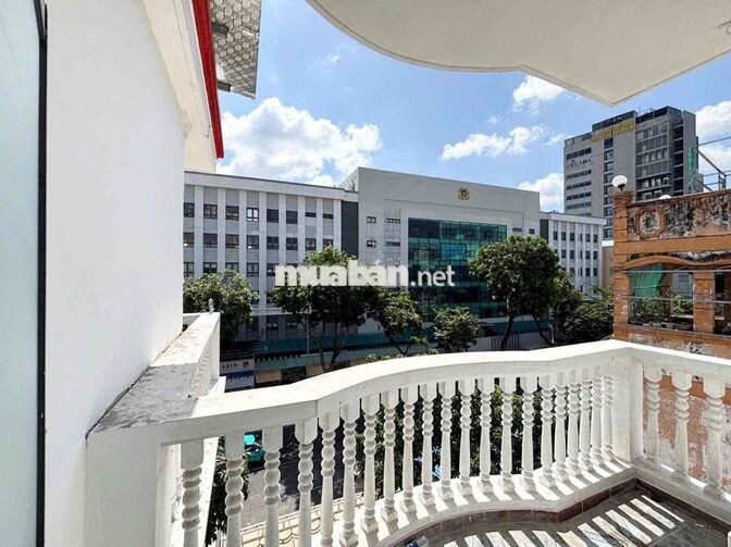 cho thuê 1PN có ban công lớn ngay khu cư xá Đô Thành-khu an ninh