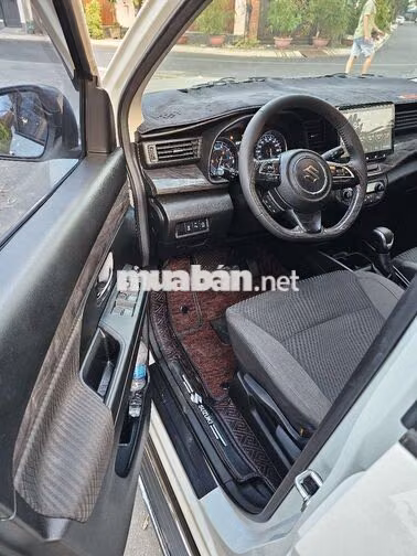 Suzuki Ertiga Hybrid 2022 Trắng
