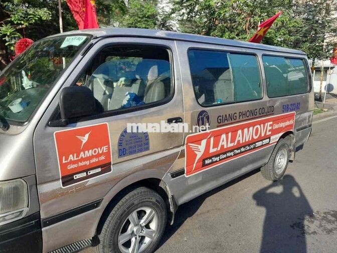 Toyota 2003 Xe tải van Bạc