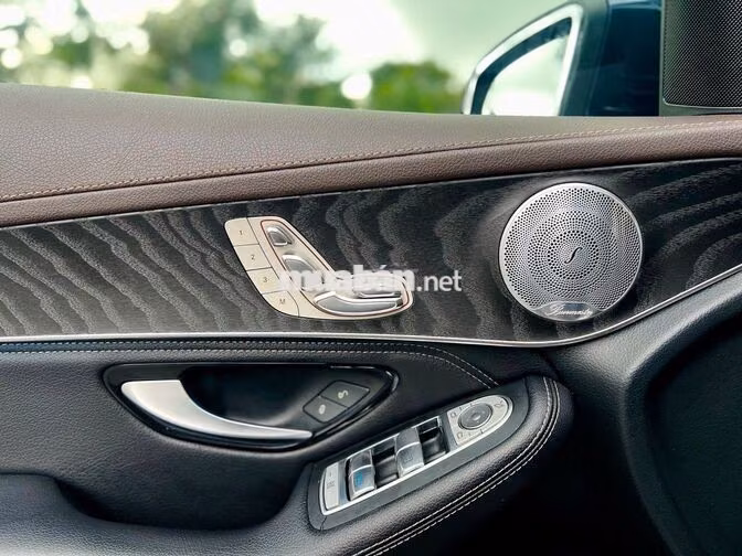 ❤️ Mercedes GLC300 AMG 2019 - XUẤT HÓA ĐƠN CTY CAO