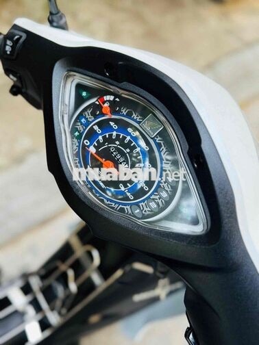 Honda Wave 110 2026 Trắng 2000 km mới tinhhh