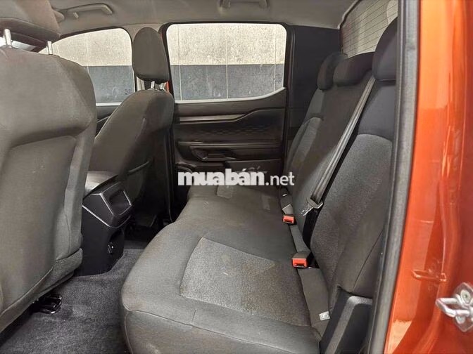 Ford Ranger XLS 2024 1 cầu (4x2) Cam
