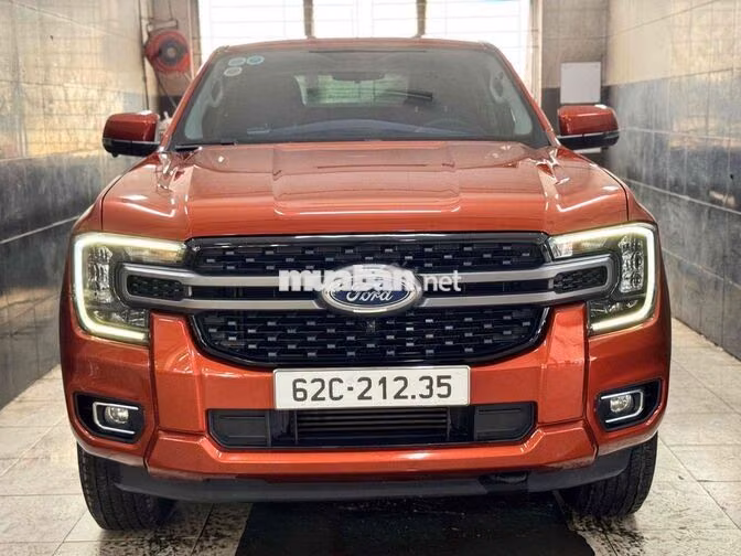 Ford Ranger XLS 2024 1 cầu (4x2) Cam