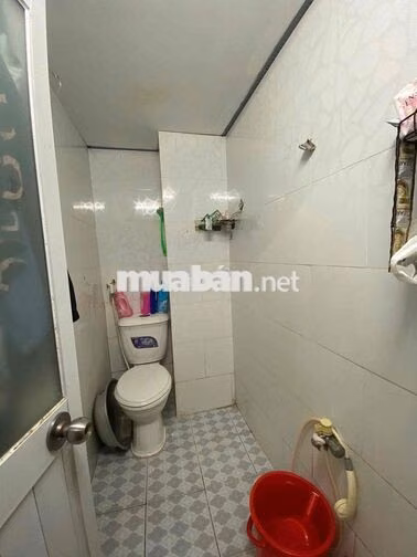 CHO NỮ SV THUÊ PHÒNG - HẺM ĐỐI DIỆN TRƯỜNG HUIT