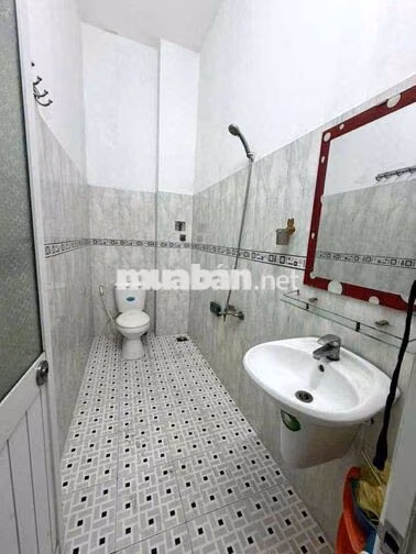 Cho thuê nhà Gần chợ Bà Điểm. chợ Đại Hải