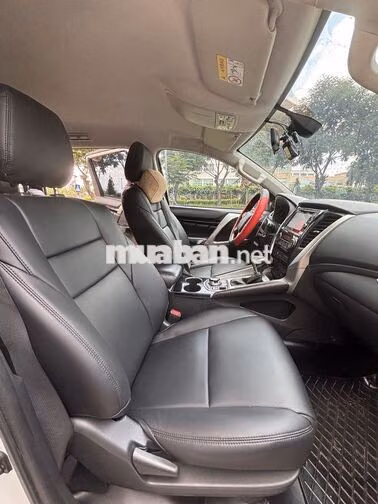 Mitsubishi Pajero Sport 2018 4x4 Trắng 230000 km