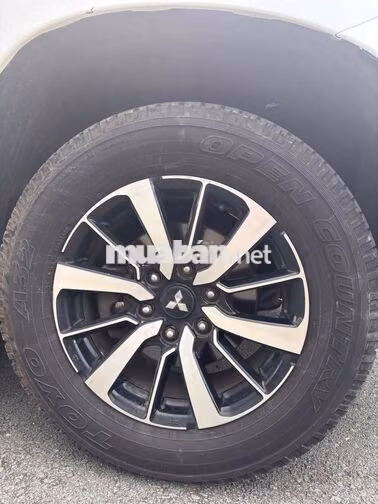 Mitsubishi Pajero Sport 2018 4x4 Trắng 230000 km