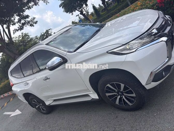 Mitsubishi Pajero Sport 2018 4x4 Trắng 230000 km