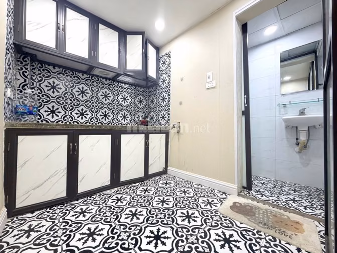 Ô TÔ ĐỖ CỬA - NGÕ THÔNG - 52M2 NHỈNH 2 TỶ