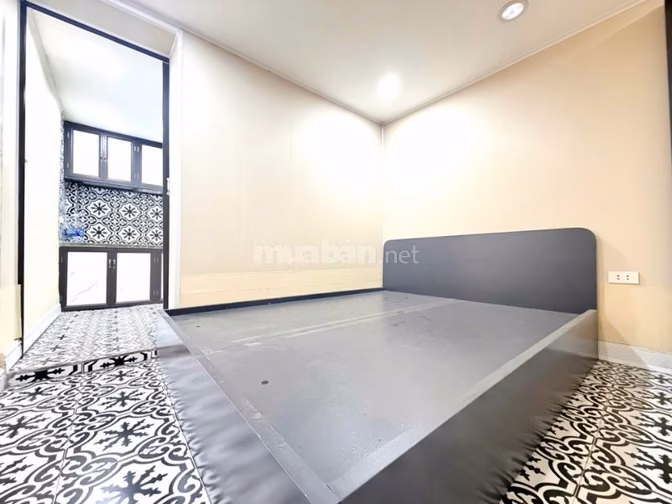 Ô TÔ ĐỖ CỬA - NGÕ THÔNG - 52M2 NHỈNH 2 TỶ