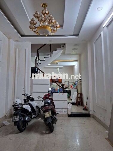 NHÀ TRỆT 2 LẦU TUM SÂN THƯỢNG HẺM HIỆP BÌNH