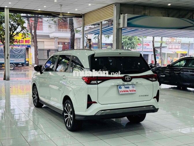 Toyota Veloz Top 1.5CVT 2025 Trắng như xe mới
