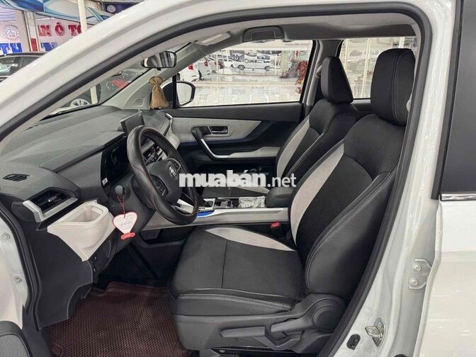 Toyota Veloz Top 1.5CVT 2025 Trắng như xe mới