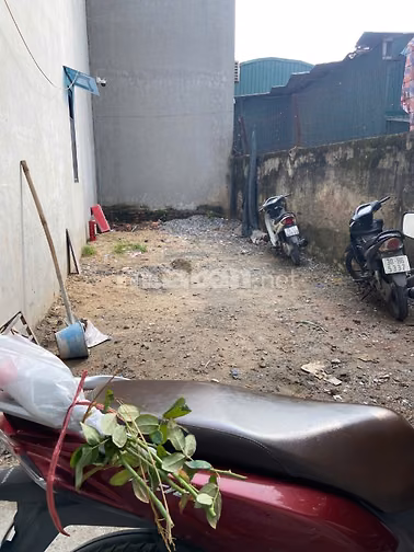 Chính chủ bán đất Ngọc Thụy, Long Biên 40 mét, lô góc, giá 6.15 tỷ 