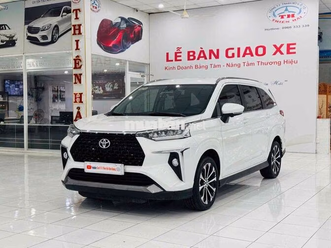 Toyota Veloz Top 1.5CVT 2025 Trắng như xe mới